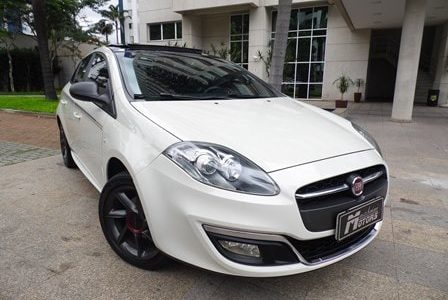 Fiat Bravo 1.8: hatch médio oferece grande conforto