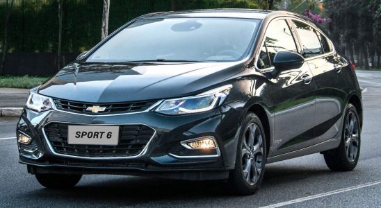 Chevrolet Cruze Turbo Sport6