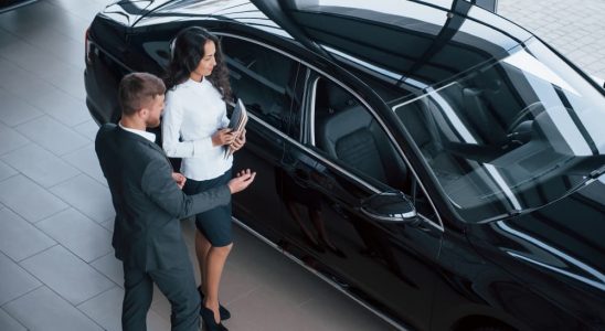 Onde comprar sedan semi-novo no Tatuapé: conheça a Mambrini Motors